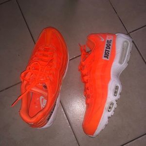 Nike “just do it” Air Max 95